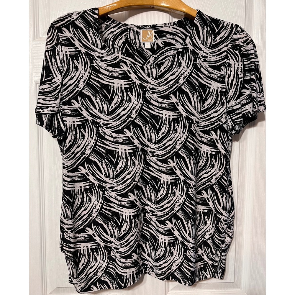 JM Collection Woman Black White Abstract Swirl Ruched V-Neck Top Plus Size 1X